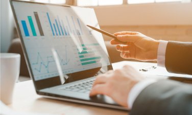 Scenario Analysis & Valuation Comparison